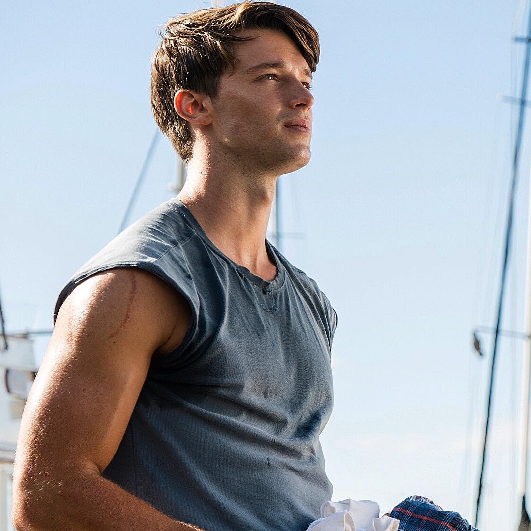 https://e.radikal.host/2025/04/22/patrickschwarzenegger_1744446867959.jpg