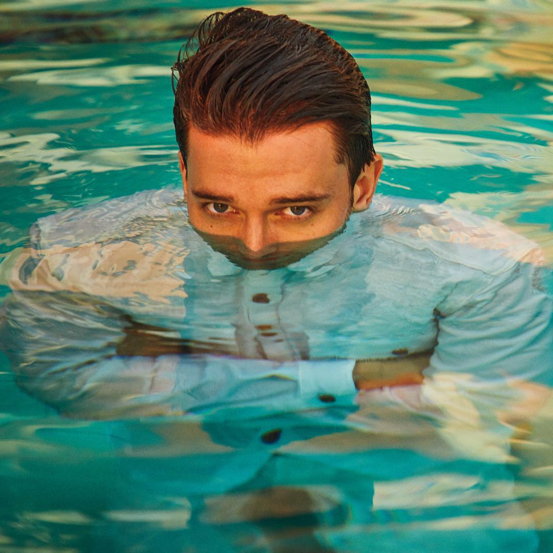 https://e.radikal.host/2025/04/22/patrickschwarzenegger_1744446882658.jpg