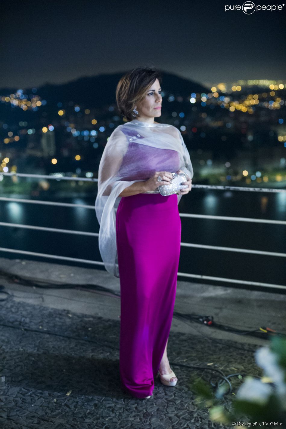 https://e.radikal.host/2025/04/23/664175-gloria-pires-recebe-elogios-do-publico-950x0-2.jpg