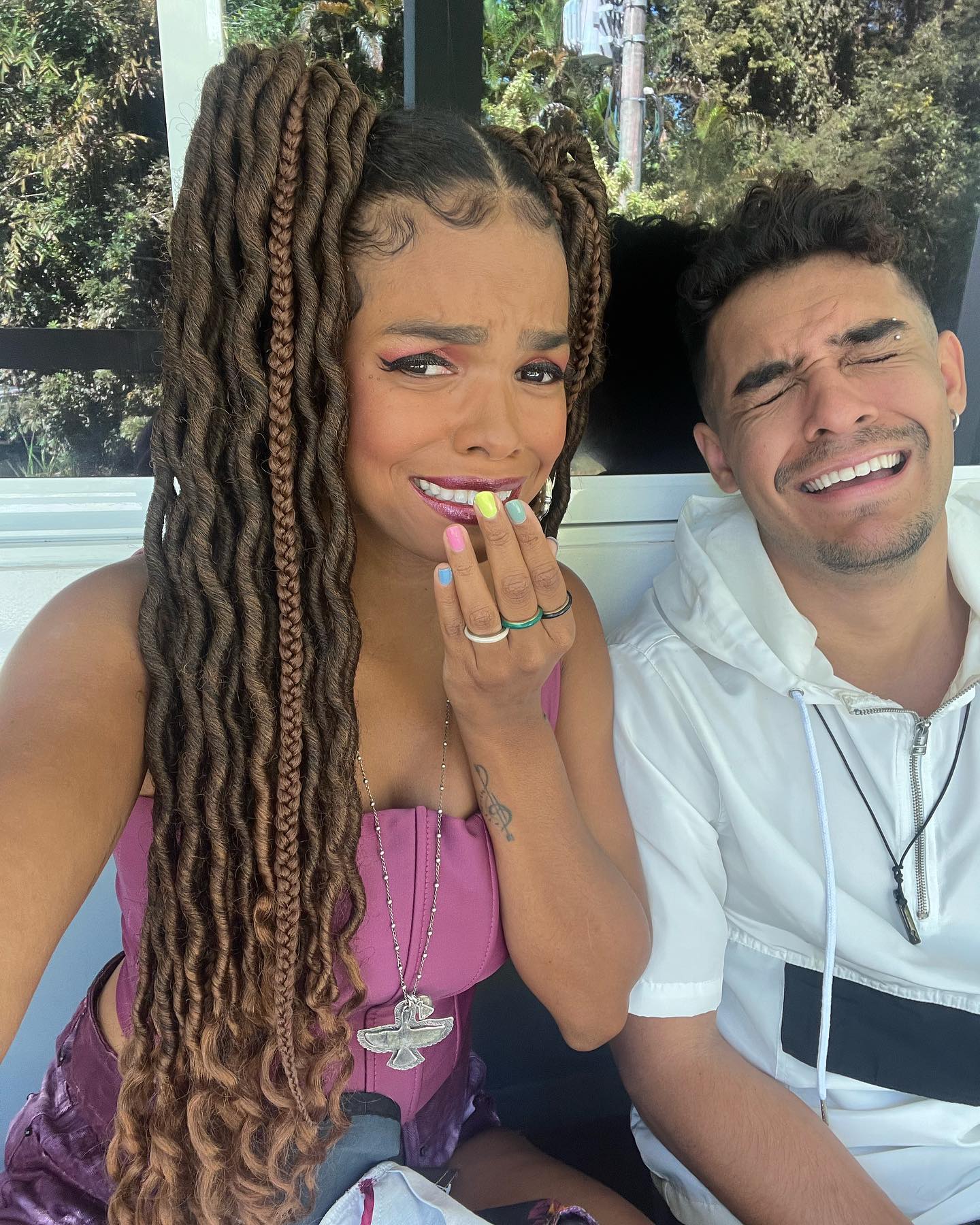 https://e.radikal.host/2025/04/23/jeniffer_nascimento_1744703764400.jpg