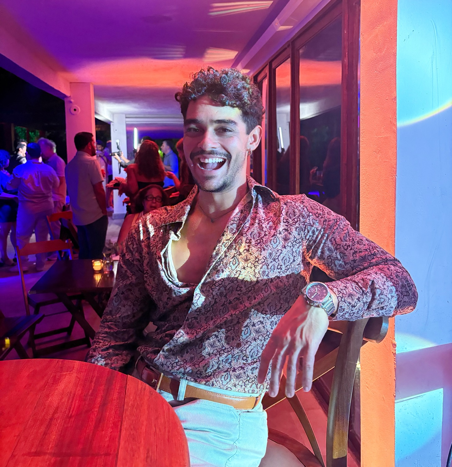 https://e.radikal.host/2025/04/23/oigorfernandez_1744703548198.jpg