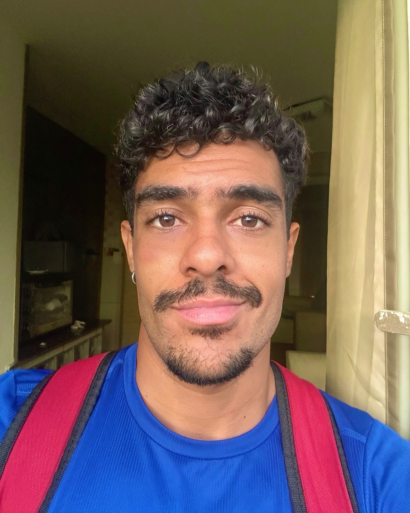 https://e.radikal.host/2025/04/23/oigorfernandez_1744703612247.jpg