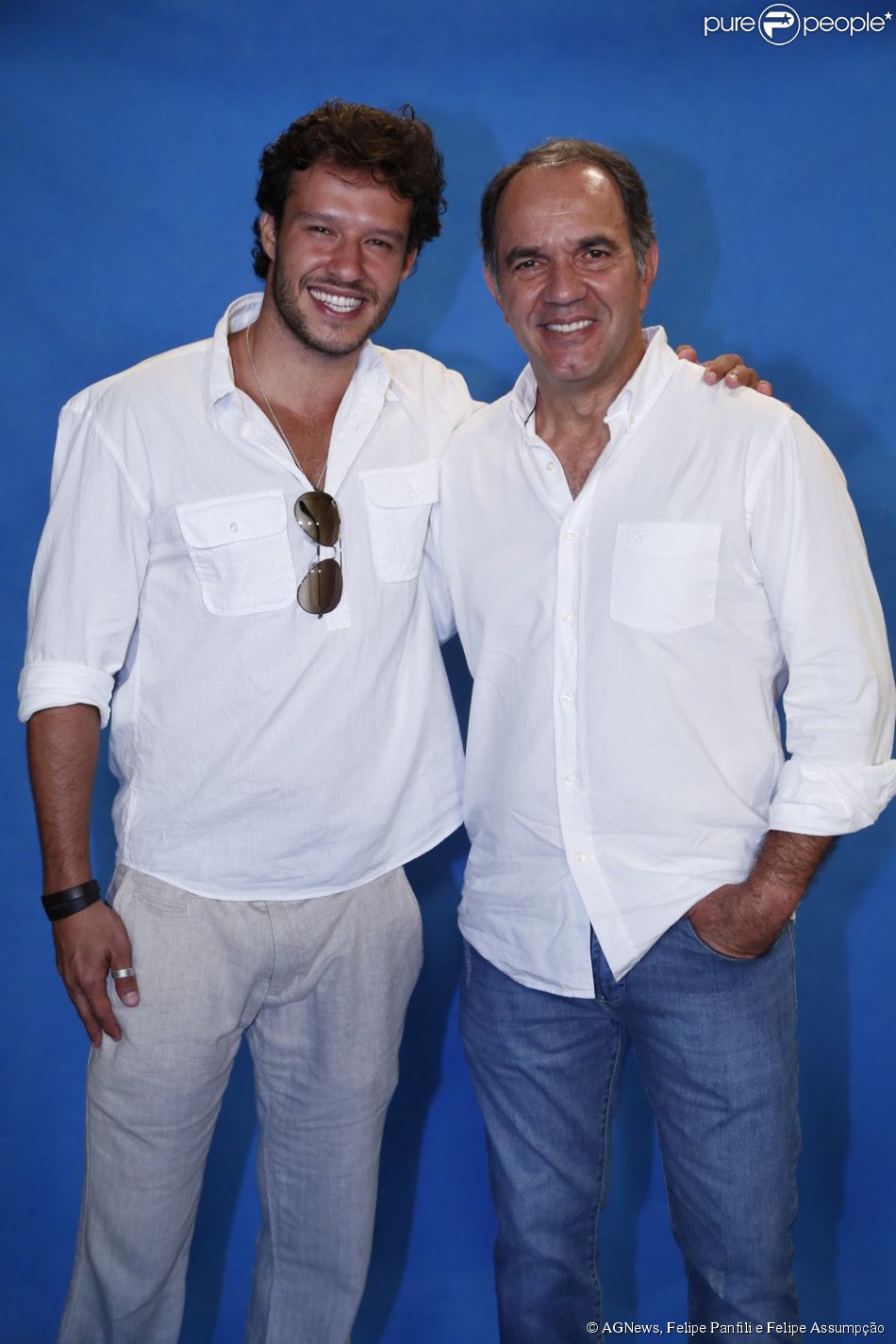 https://e.radikal.host/2025/04/24/128500-xxx-no-lancamento-da-novela-em-950x0-19153652cb8357979.jpg