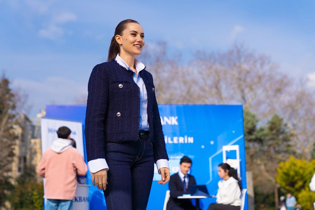 https://e.radikal.host/2025/04/24/490474738_18511800190009941_4725531348462780489_n.jpg