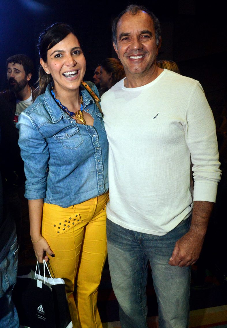 https://e.radikal.host/2025/04/24/Carol-Sampaio-Humberto-Martins.jpg