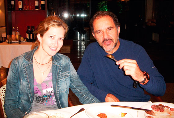 https://e.radikal.host/2025/04/24/Humberto_Martins_flagra_churrascaria.jpg