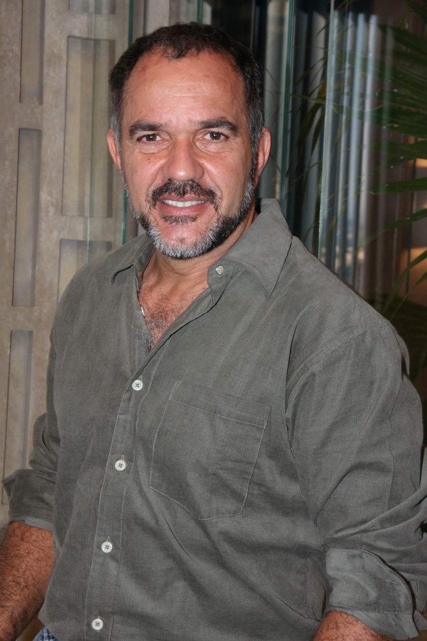 https://e.radikal.host/2025/04/24/IMG_2689-Humberto-Martins.jpg