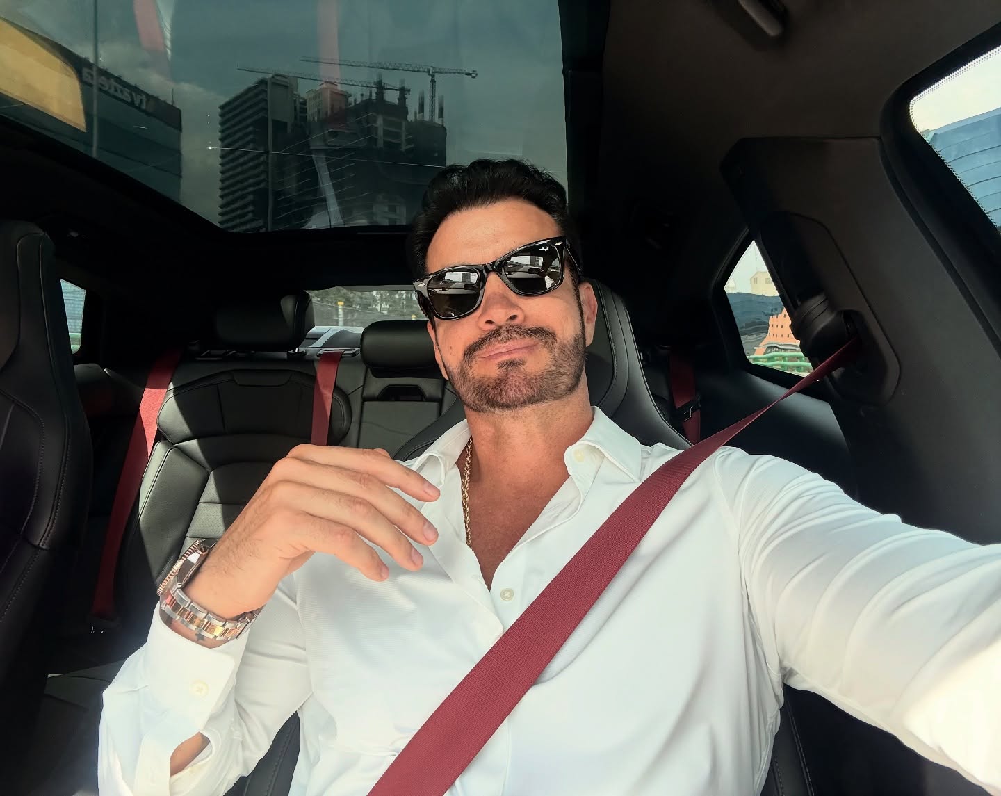 https://e.radikal.host/2025/04/24/davidzepeda1_1744787664885.jpg