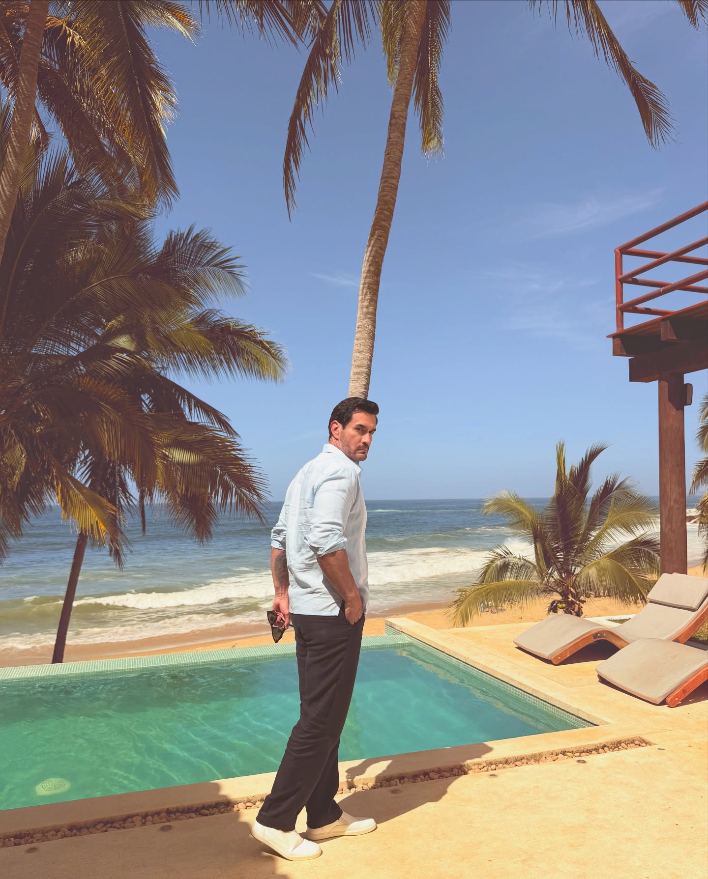 https://e.radikal.host/2025/04/24/davidzepeda1_1744787679441.jpg