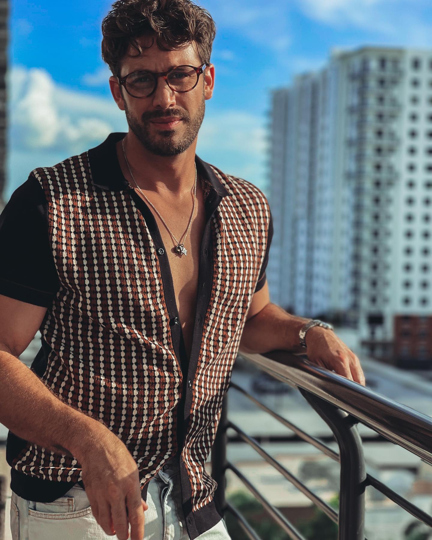 https://e.radikal.host/2025/04/24/lambgarcia_1736891701453.jpg