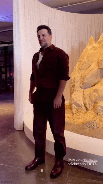 https://e.radikal.host/2025/04/25/9rwr3e-1.gif