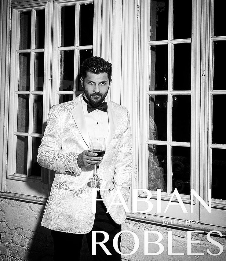https://e.radikal.host/2025/04/26/FABIAN-ROBLES-3.jpg