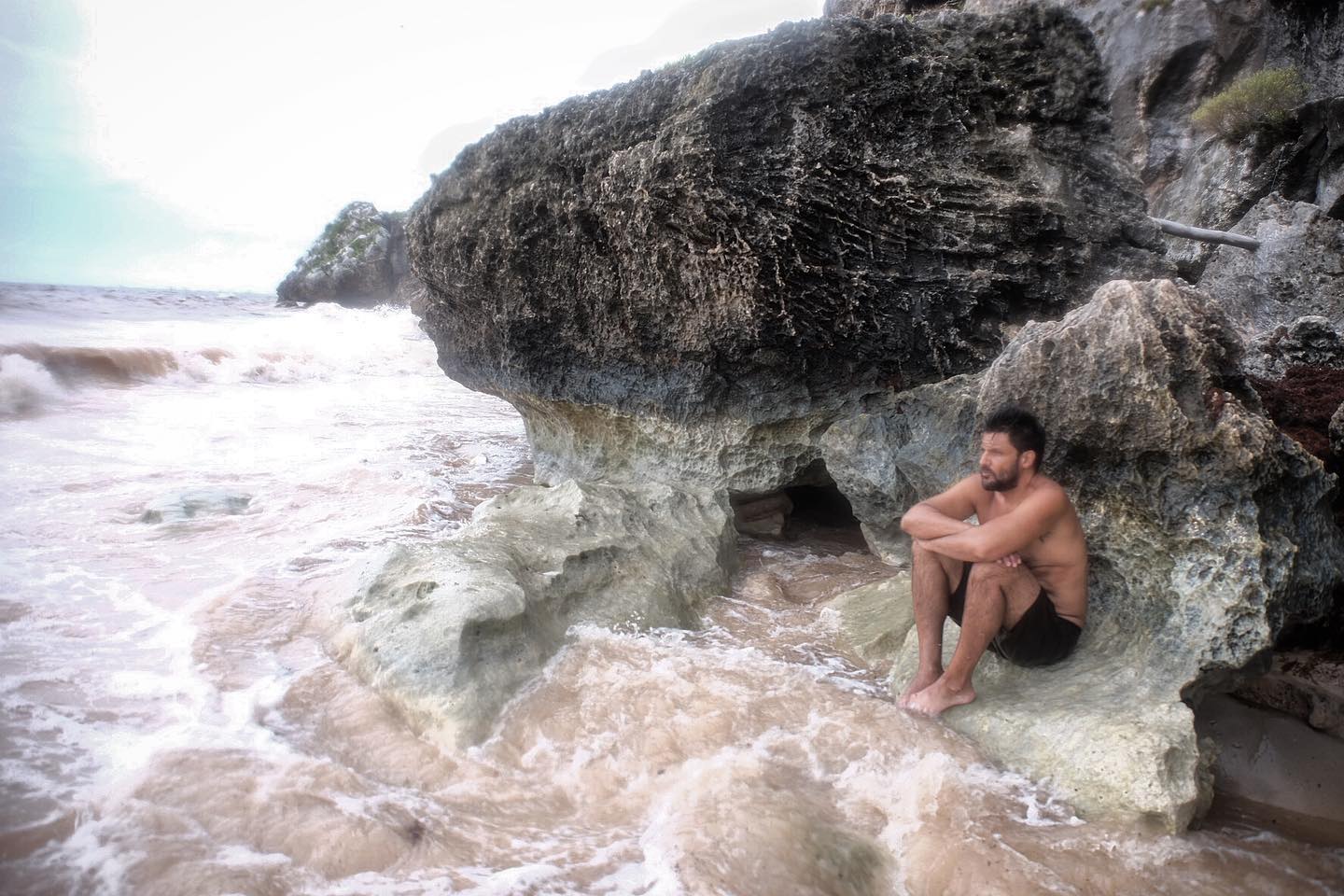 https://e.radikal.host/2025/04/26/FABIAN-ROBLES-33.jpg