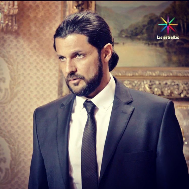 https://e.radikal.host/2025/04/26/FABIAN-ROBLES-4.jpg