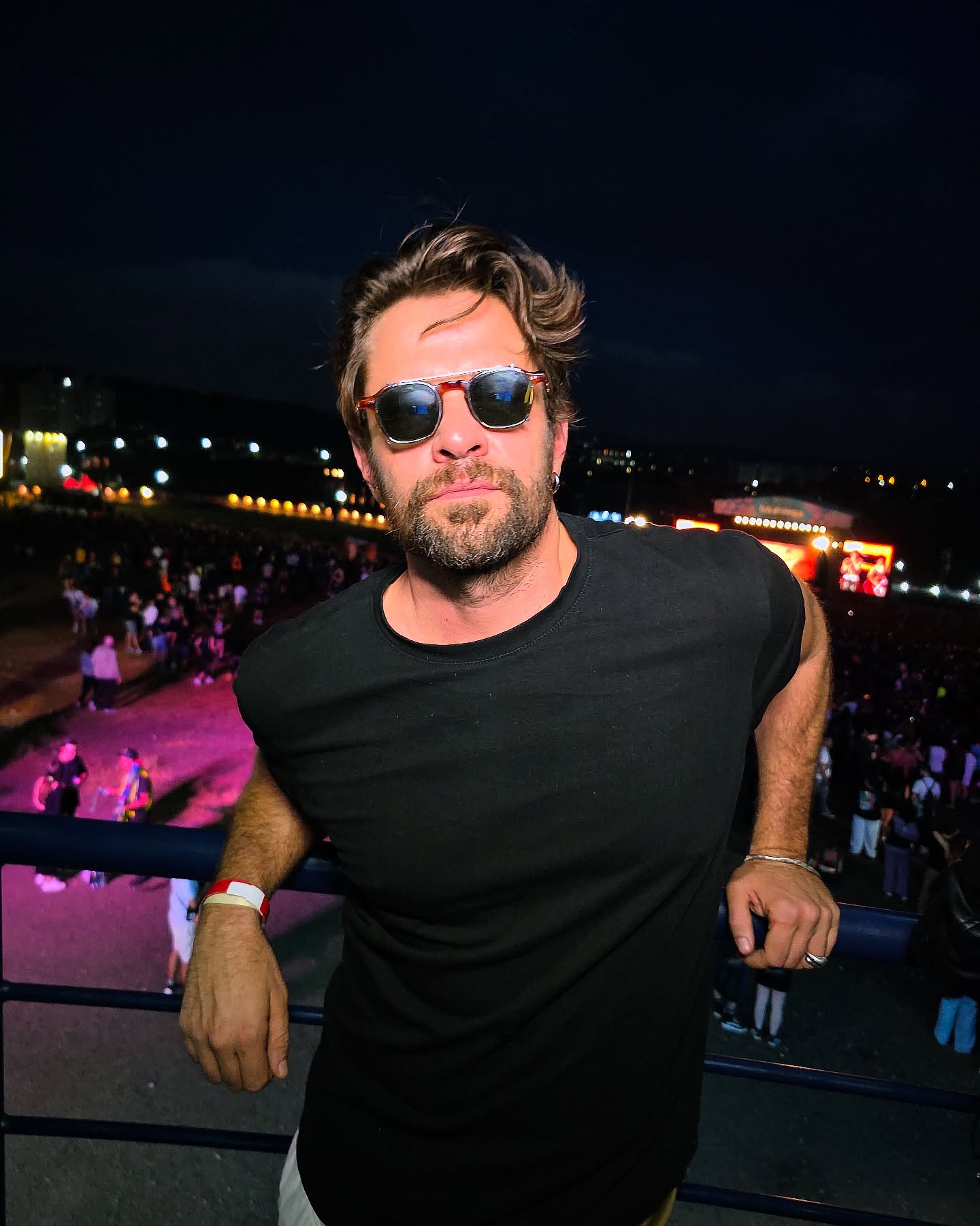 https://e.radikal.host/2025/04/27/alejandroclaveaux_1744889191179.jpg