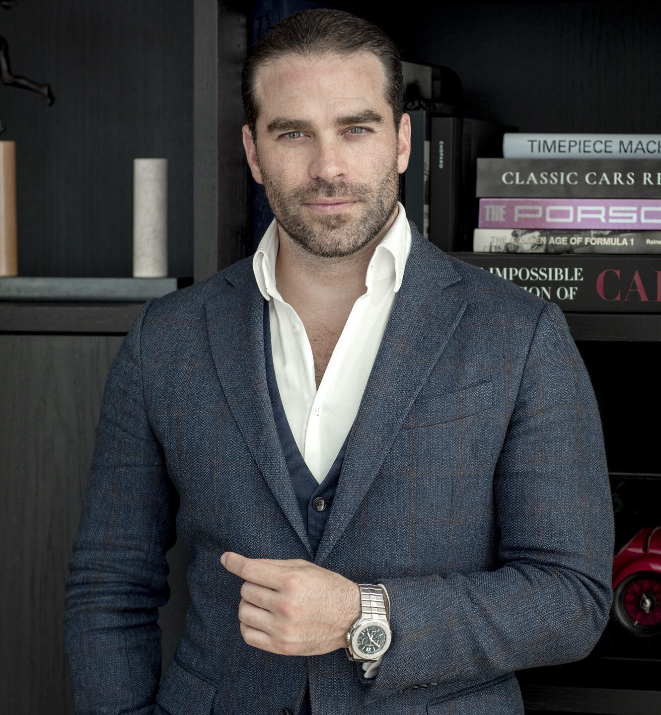 https://e.radikal.host/2025/04/28/Alejandro-Nones-visiting-Chopard-HQ-in-Geneva-on-08.09.2021_7-1-e1633447693913.jpg