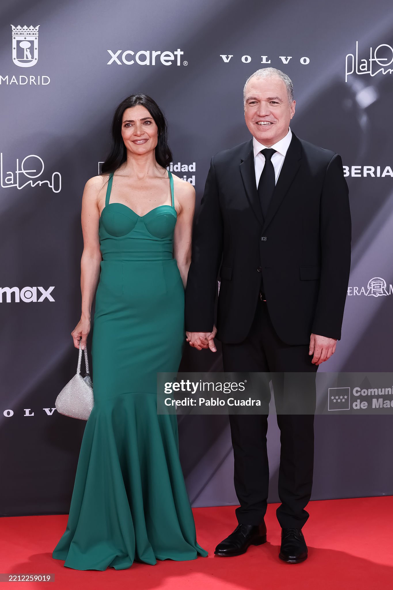 https://e.radikal.host/2025/04/29/gettyimages-2212259019-2048x2048.jpg