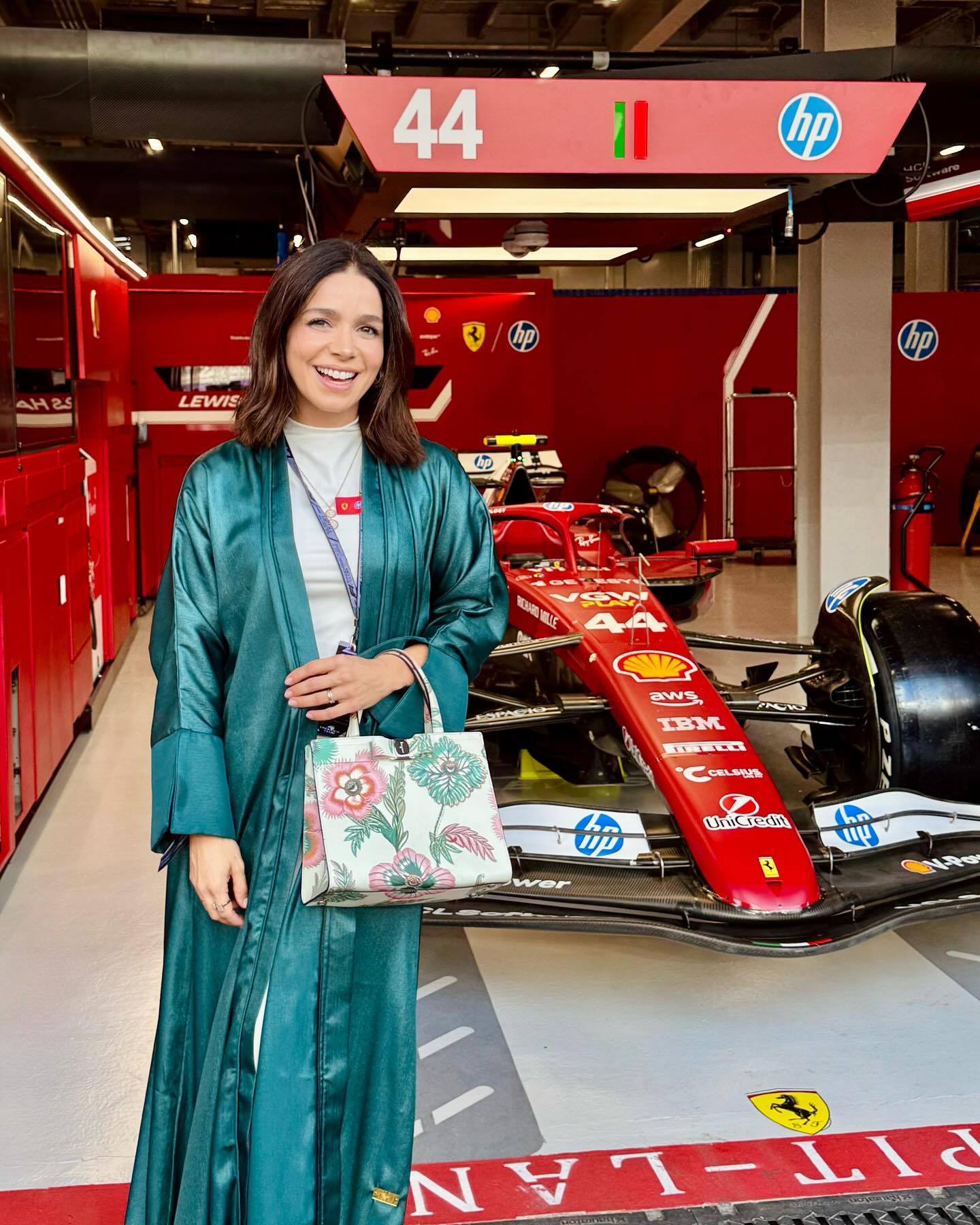 https://e.radikal.host/2025/04/30/sabrinapetraglia_1745219763858.jpg