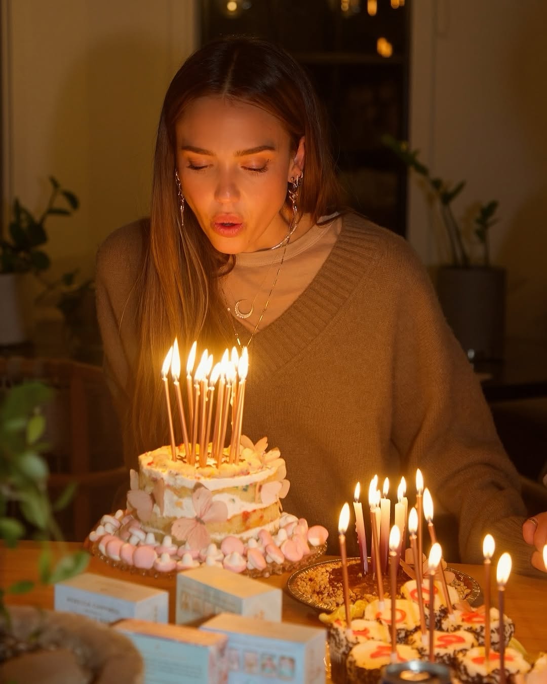 https://e.radikal.host/2025/05/01/580b32d21fbadf7e5.jpg