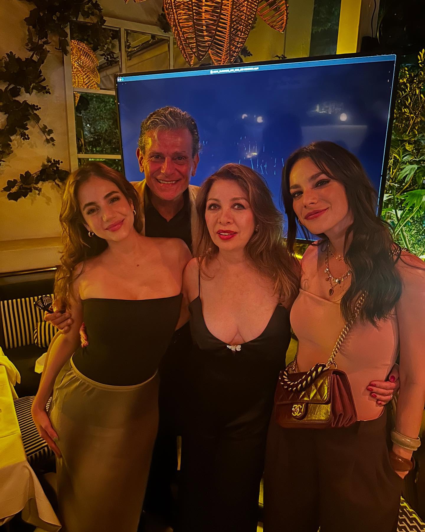 https://e.radikal.host/2025/05/01/ARLETI-PACEKO-14.jpg