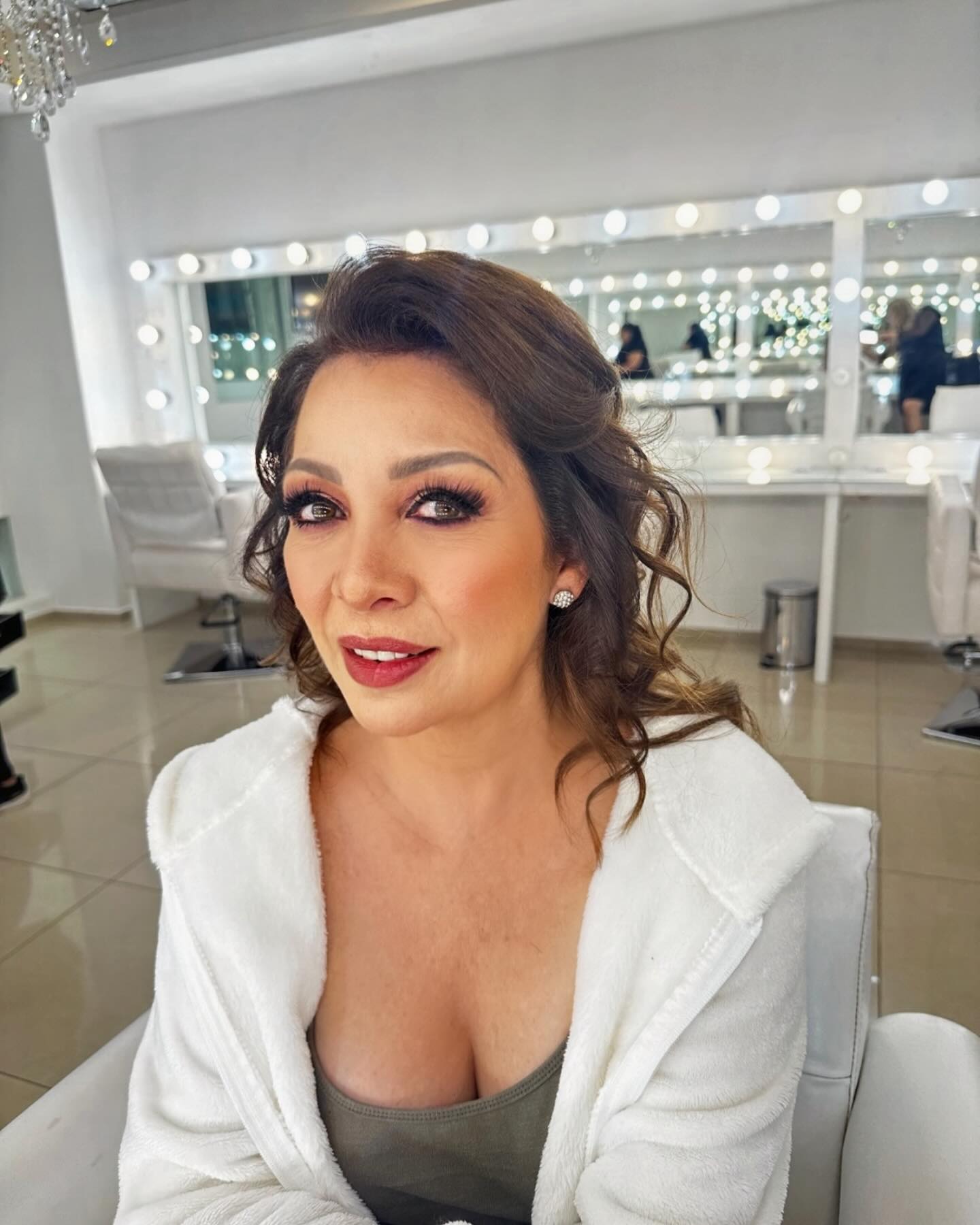 https://e.radikal.host/2025/05/01/ARLETI-PACEKO-2.jpg