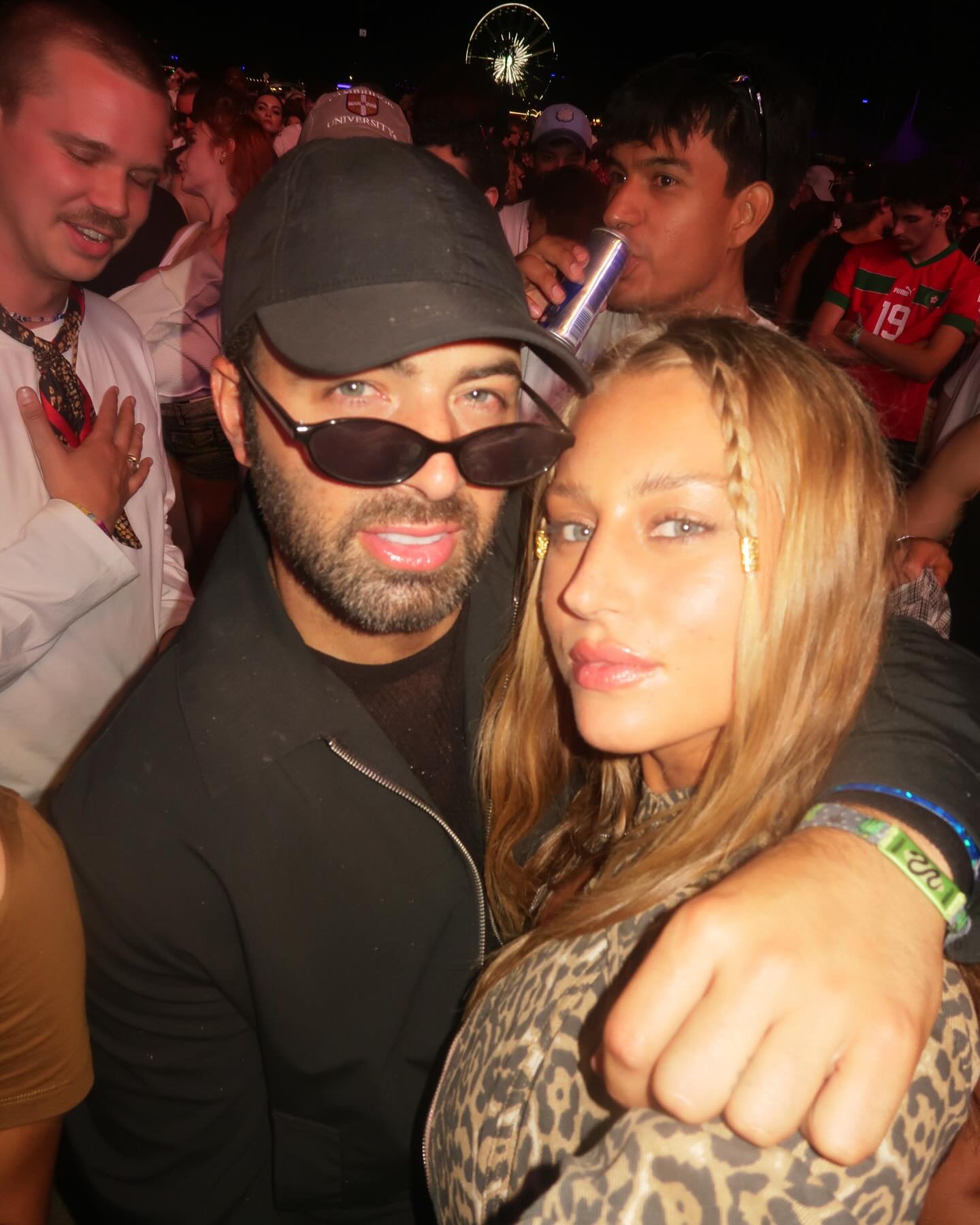 https://e.radikal.host/2025/05/01/jencarlosmusic_1745220963599.jpg