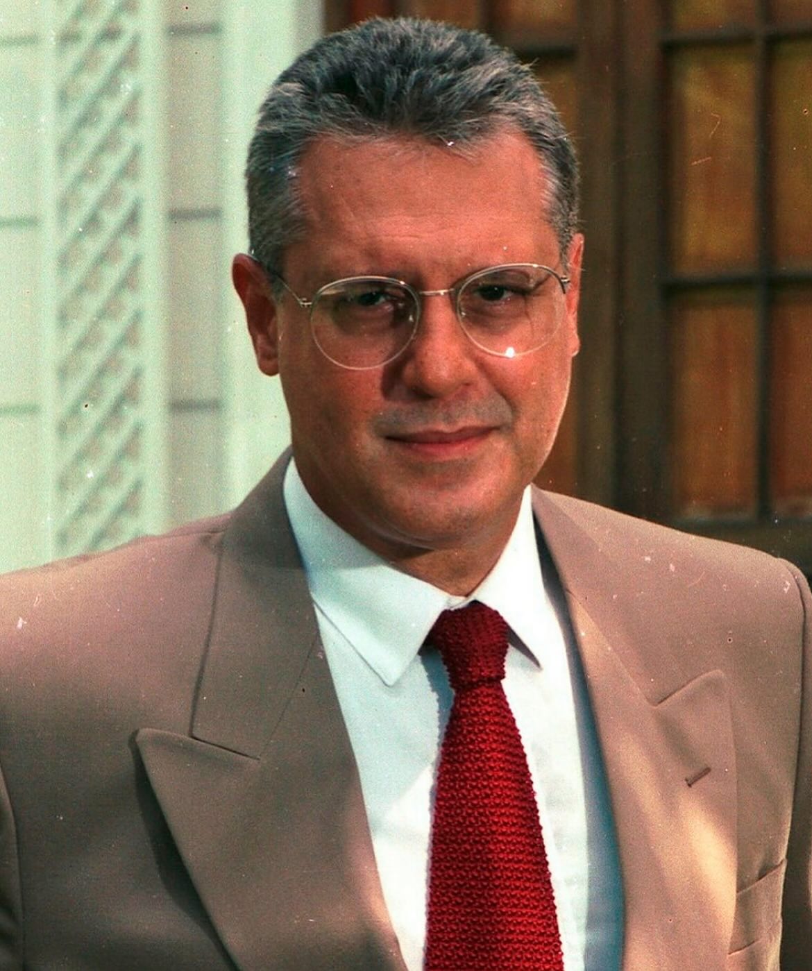 https://e.radikal.host/2025/05/01/memoria_teledramaturgica_1745220092270.jpg