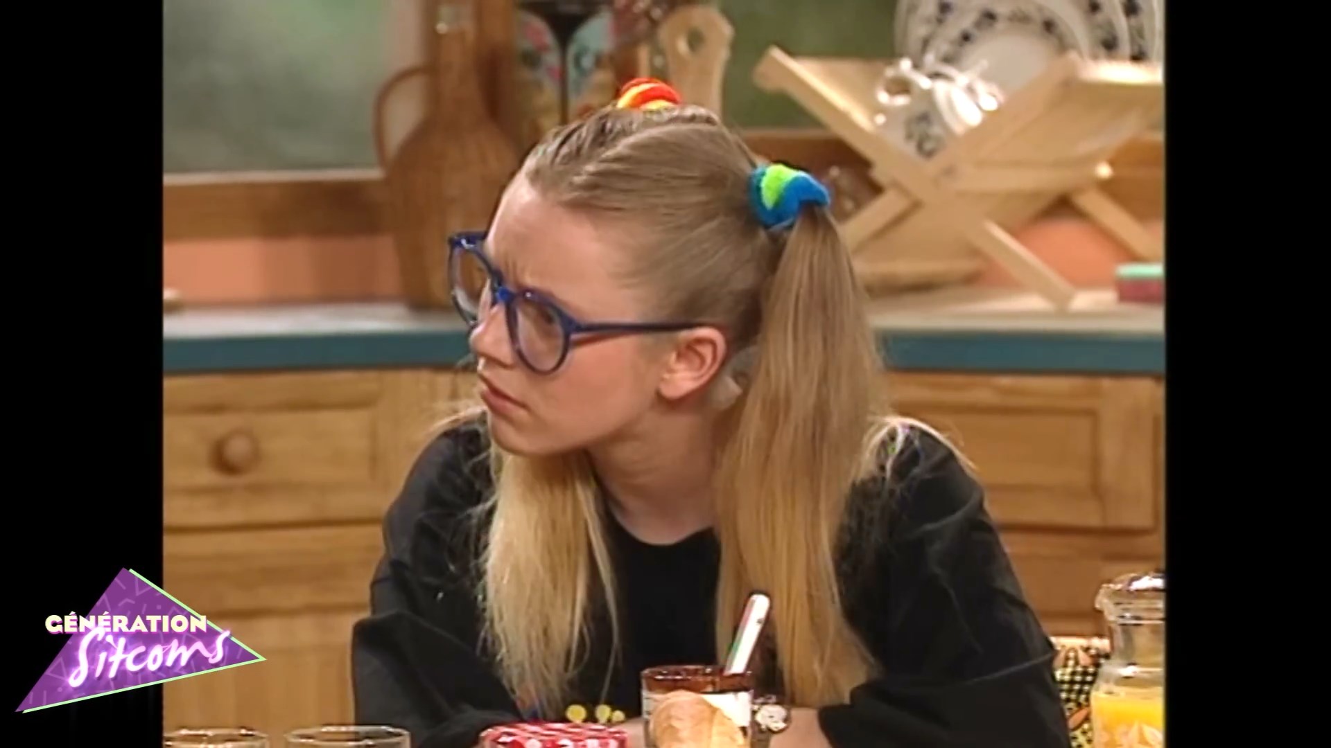 https://e.radikal.host/2025/05/02/PREMIERS-BAISERS-_-Le-vrai-baiser-_-EPISODE-1.mp4_snapshot_09.24.023.jpg