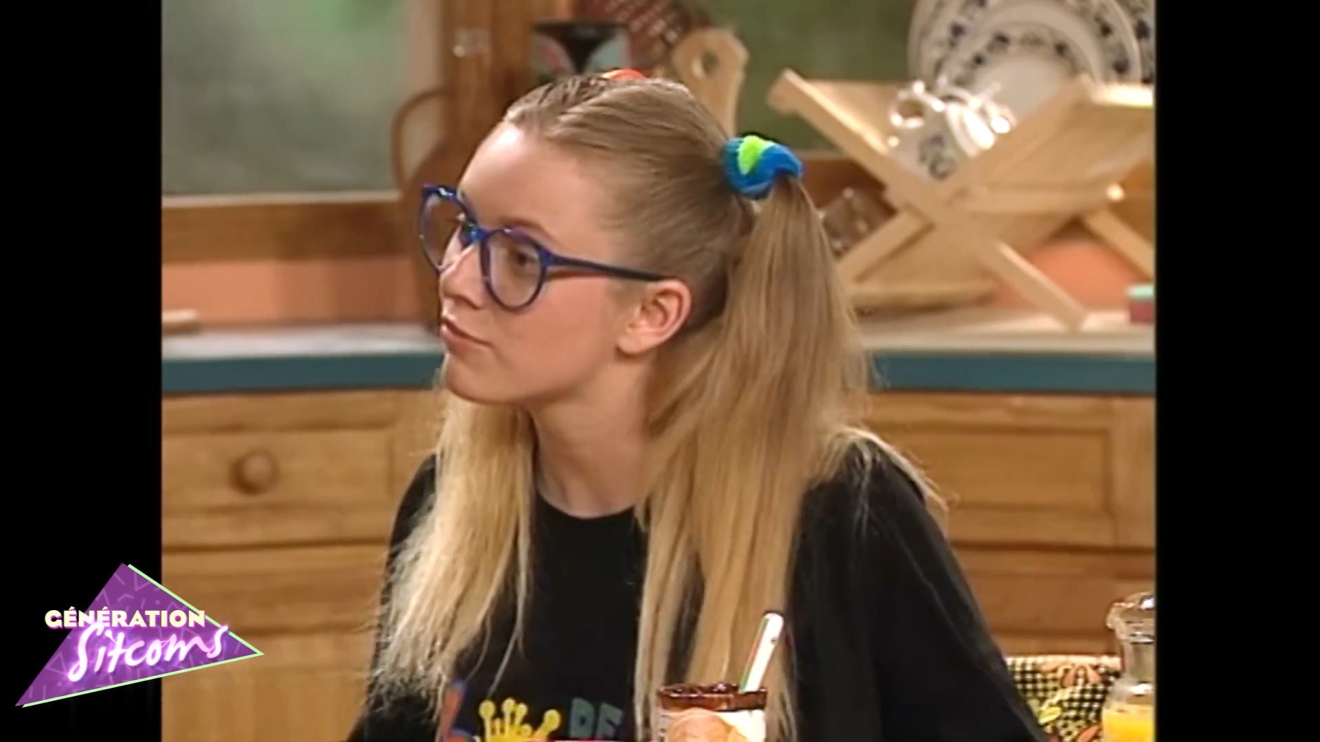 https://e.radikal.host/2025/05/02/PREMIERS-BAISERS-_-Le-vrai-baiser-_-EPISODE-1.mp4_snapshot_09.36.303.jpg