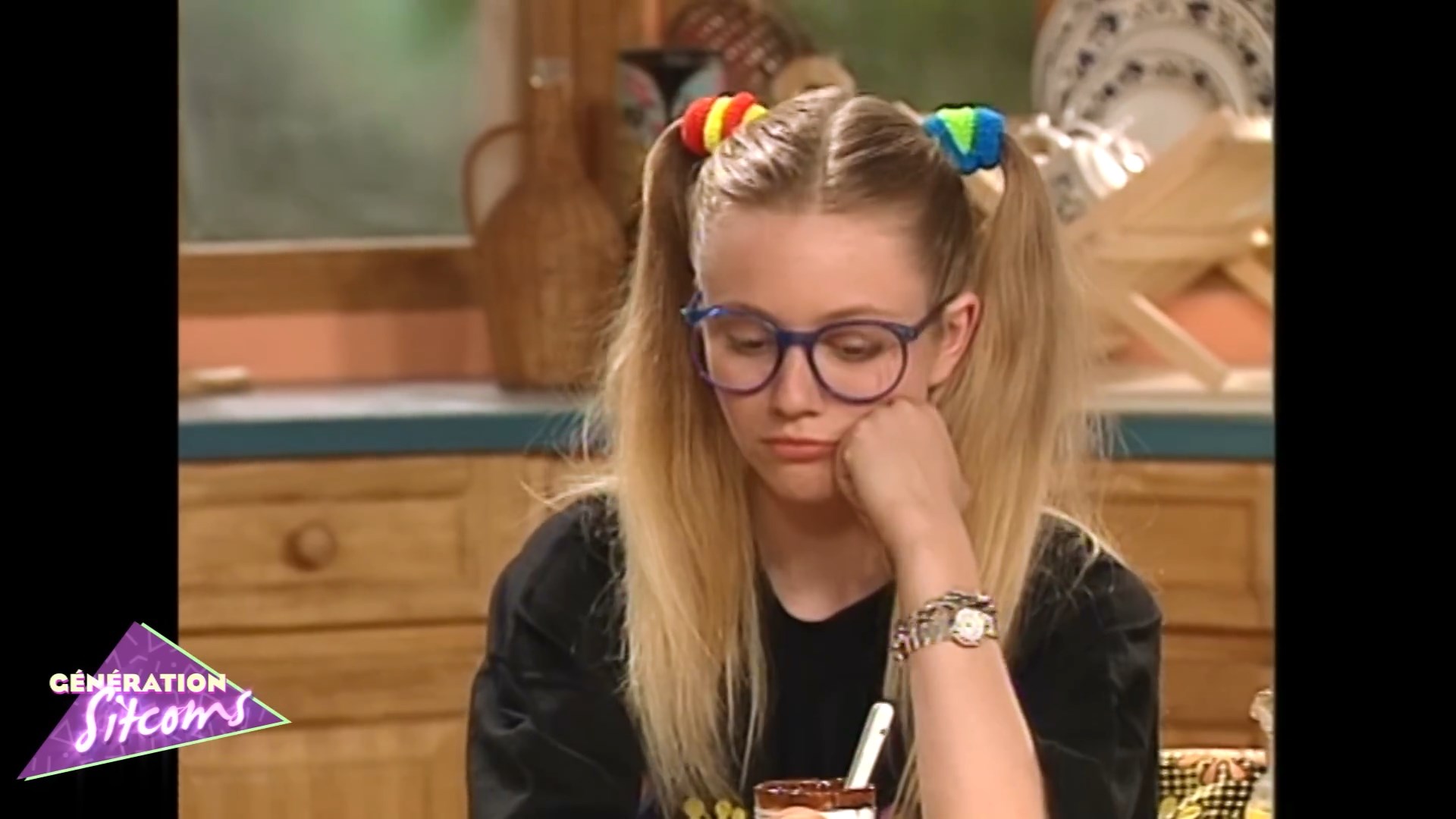 https://e.radikal.host/2025/05/02/PREMIERS-BAISERS-_-Le-vrai-baiser-_-EPISODE-1.mp4_snapshot_09.38.950.jpg