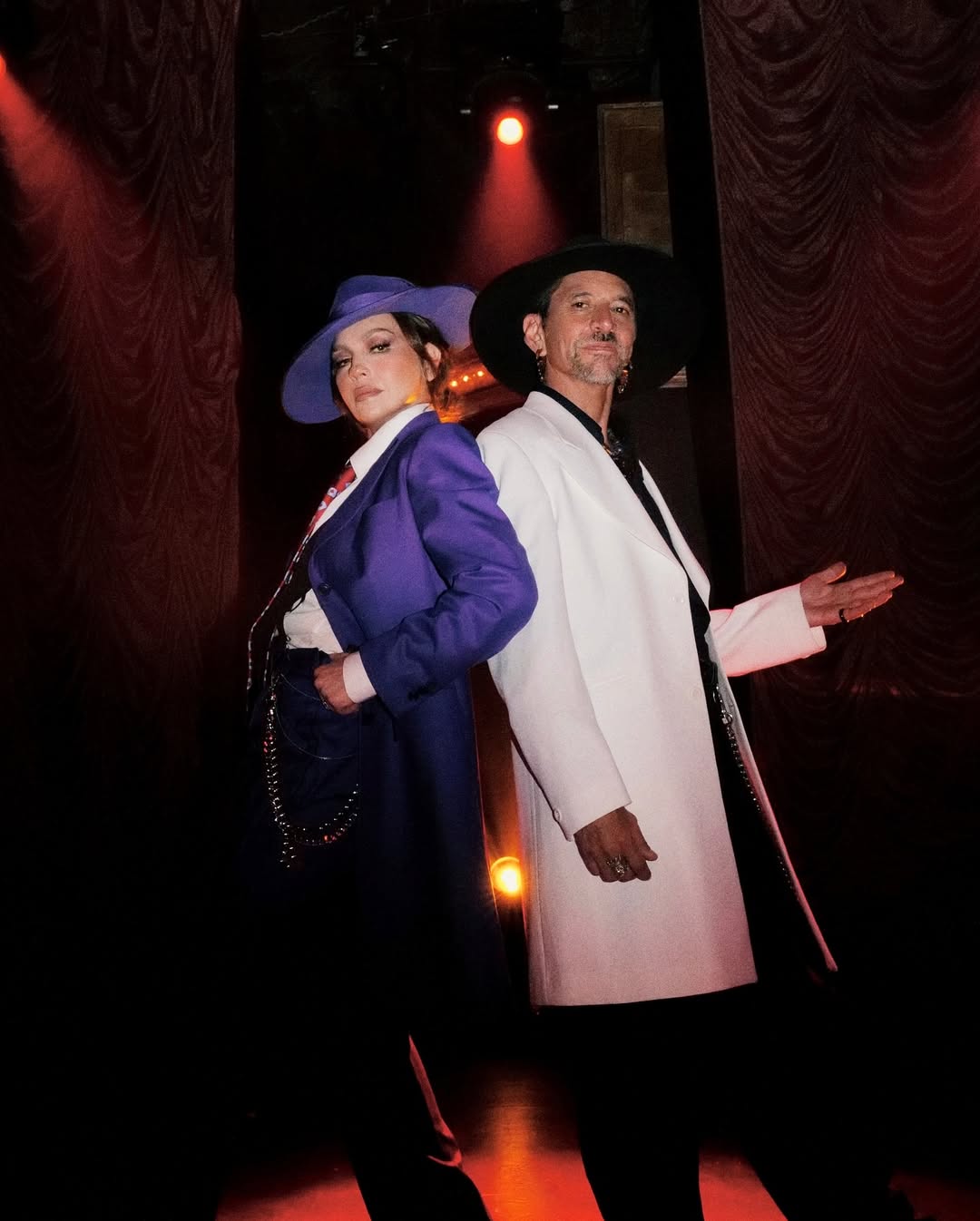 https://e.radikal.host/2025/05/03/Y-seguimos-de-fiesta-Thalias-Mixtape-esta-cumpliendo-sus-2-anitos-hoy.-Que-hermoso-ver-todo-el-trabajo-que-hemos-hecho-juntos-Sin-dudas-este-ha-sido-uno-de-mis-discos-favoritos.-Haber-326774c740b564bc.jpg