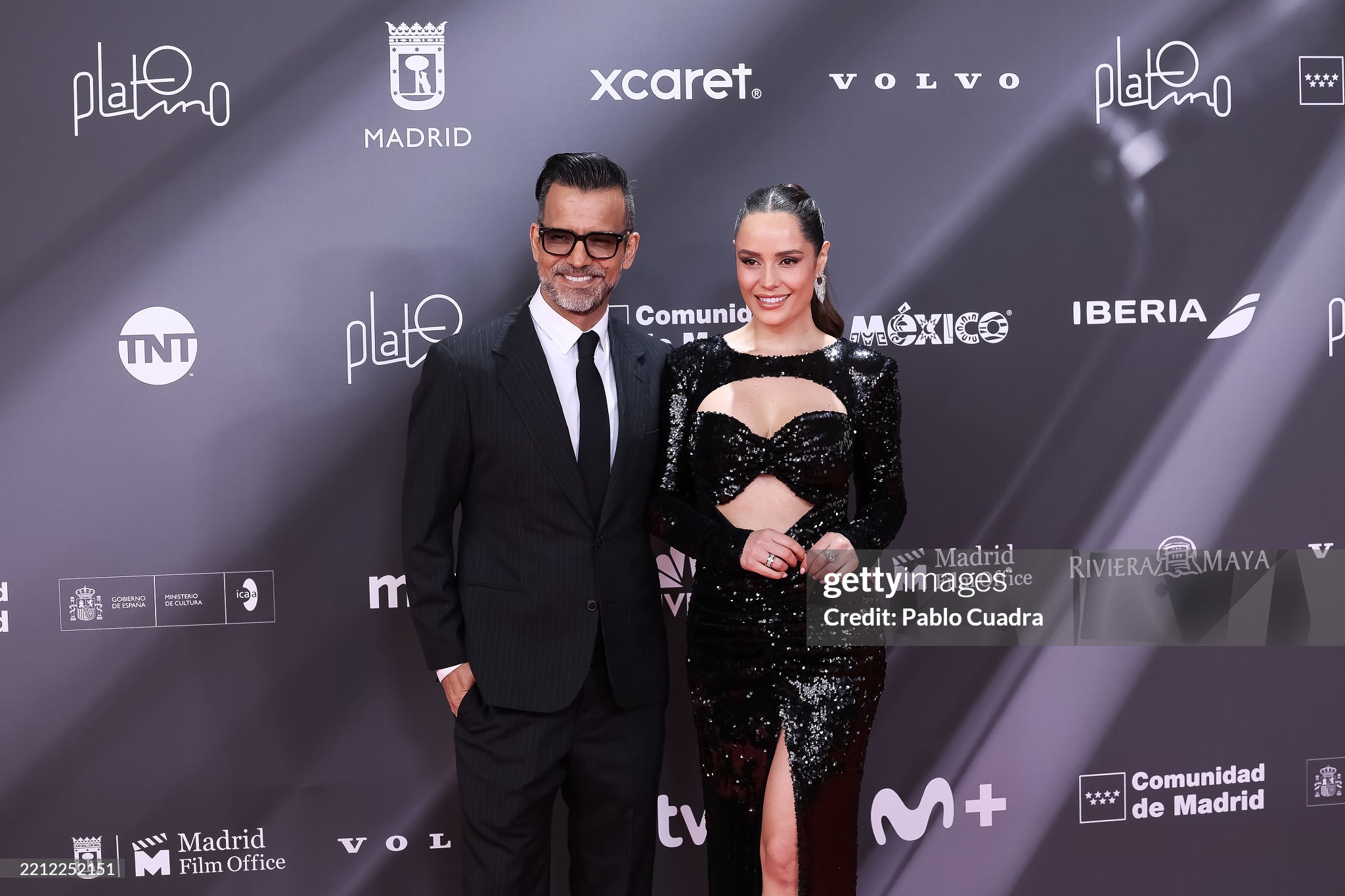 https://e.radikal.host/2025/05/03/gettyimages-2212252151-2048x2048.jpg