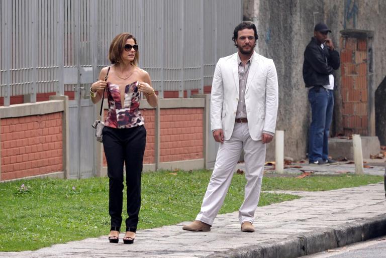 https://e.radikal.host/2025/05/03/img-314142-vera-zimmerman-e-rodrigo-lombardi-gravam-cenas-de-o-astro-pe.jpg