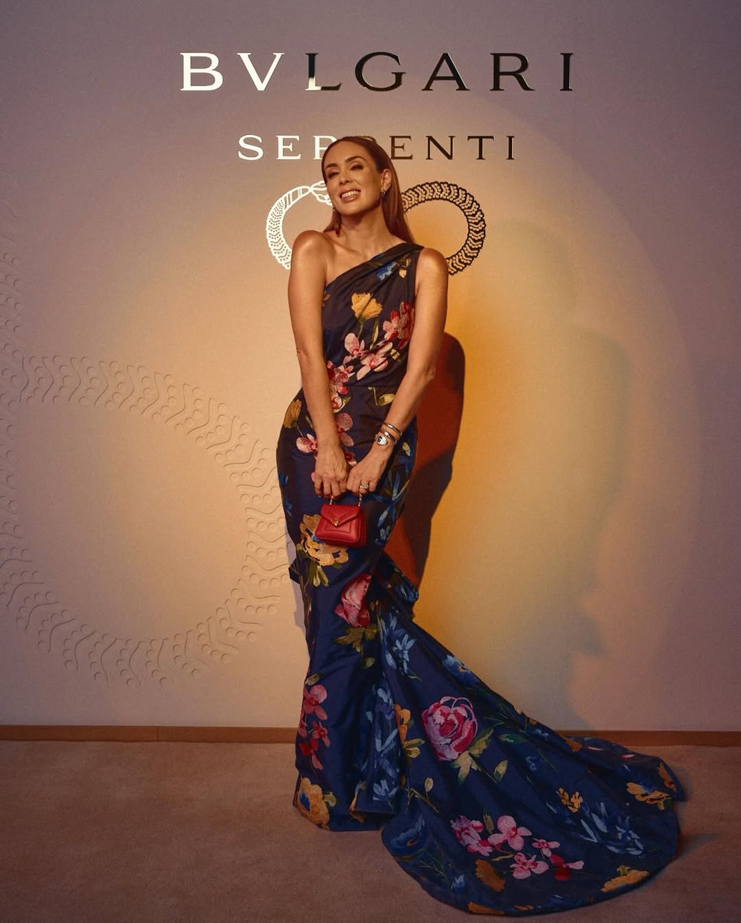 https://e.radikal.host/2025/05/04/About-last-night-serpentiinfinito-bvlgari-Que-felicidad-ver-a-tantas-personas-tan-queridas-ayer.-rosamariagarcia_makeup-anlle11-ramfotografia-victorblancostudio.jpg