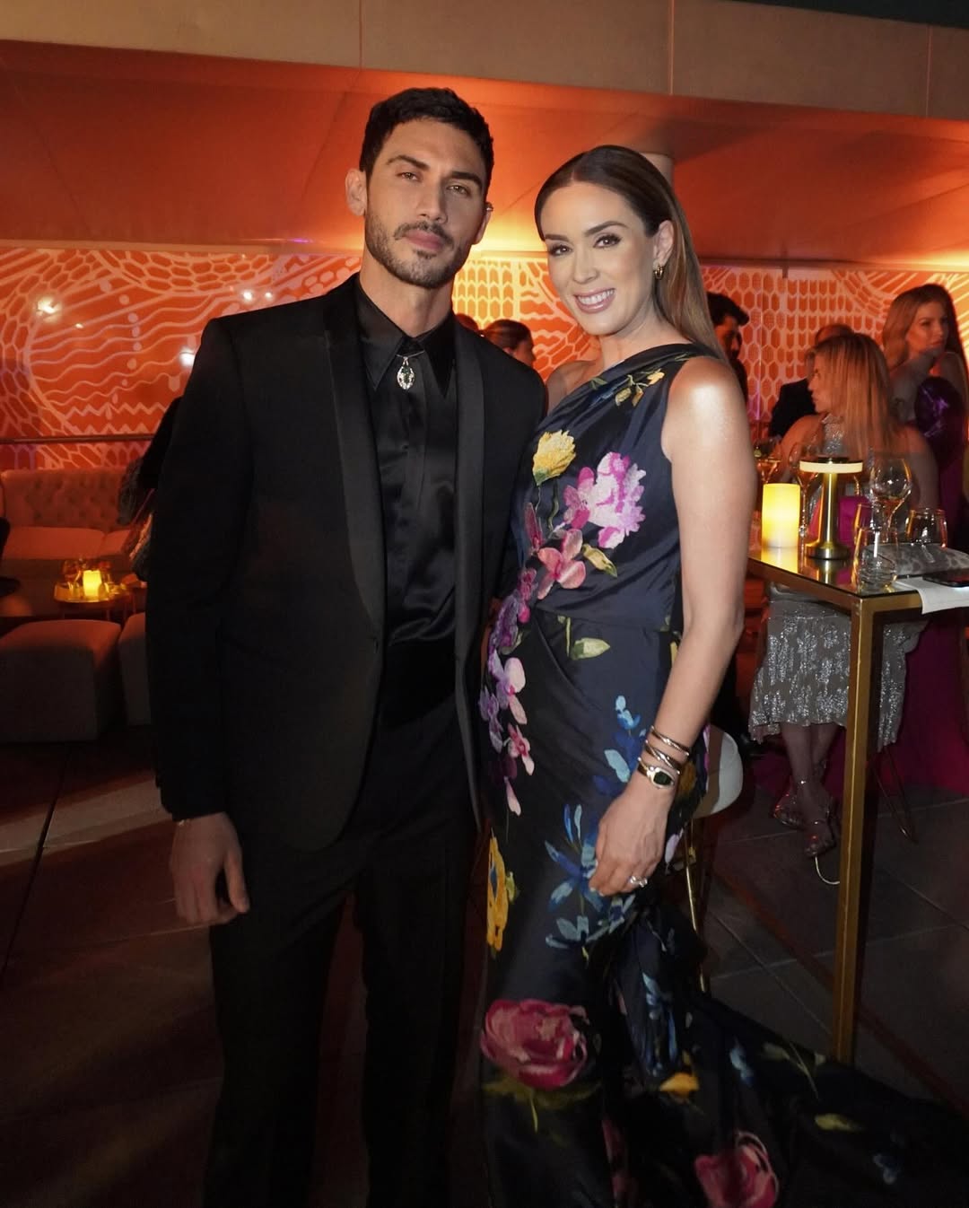 https://e.radikal.host/2025/05/04/About-last-night-serpentiinfinito-bvlgari-Que-felicidad-ver-a-tantas-personas-tan-queridas-ayer.-rosamariagarcia_makeup-anlle11-ramfotografia-victorblancostudio3.jpg