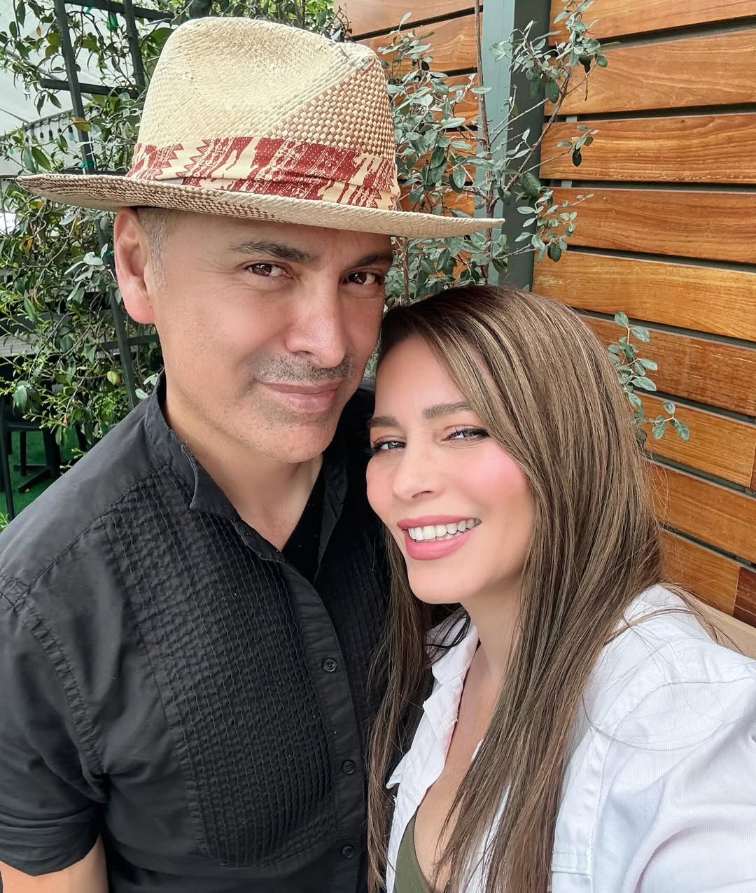https://e.radikal.host/2025/05/04/April-dump_______A-mi-se-me-fue-volando-el-mes-Aqui-les-comparto-mi-carrusel-en-Veracruz-Cdmx-y-LA-cuentenme-que-tal-su-abril-The-month-just-flew-by-for-me-Heres-a-little-carousel-from9630babd9cc21bc6.jpg