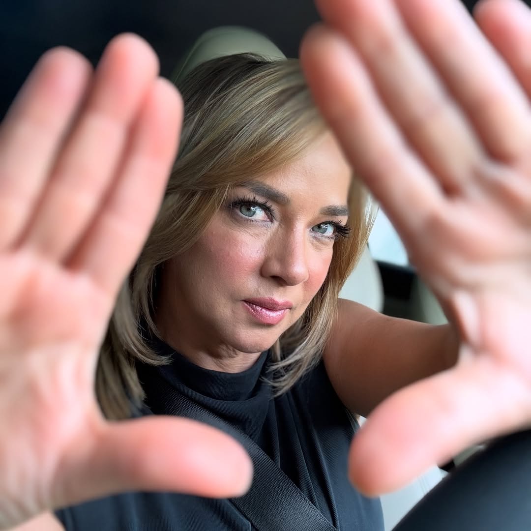 https://e.radikal.host/2025/05/04/Diganme-si-no-les-pasa-como-a-miCuando-nos-arreglamos-el-cabello-nos-sentimos-mas-lindas-que-no-podemos-dejar-de-tomarnos-fotitos-Amando-el-resultado-que-me-dejo-gustavovargashairTambi9ce17959d57e79f4.jpg