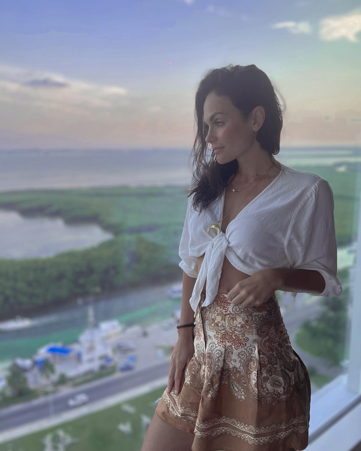 https://e.radikal.host/2025/05/06/LAURA-KARMINE-13.jpg