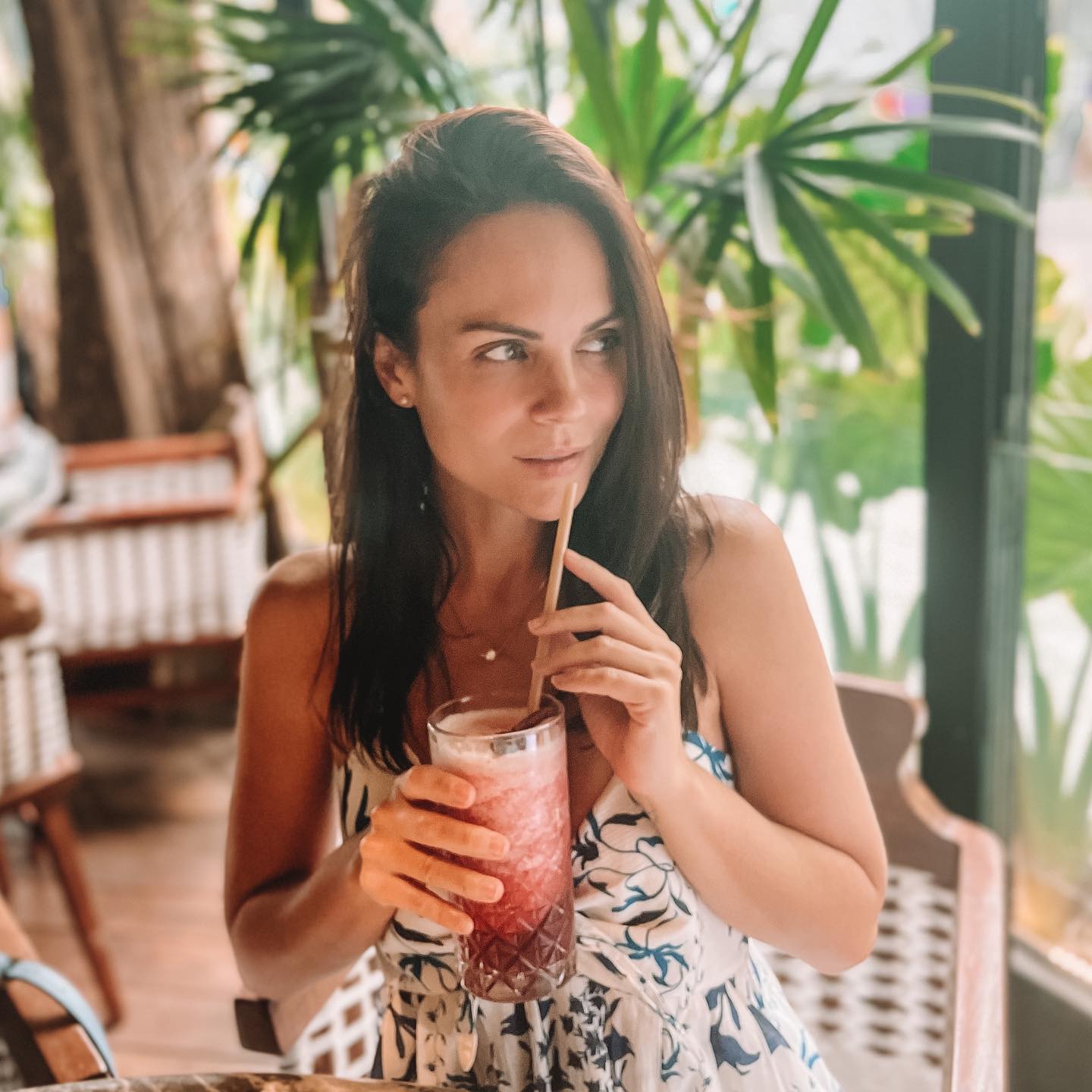 https://e.radikal.host/2025/05/06/LAURA-KARMINE-18.jpg