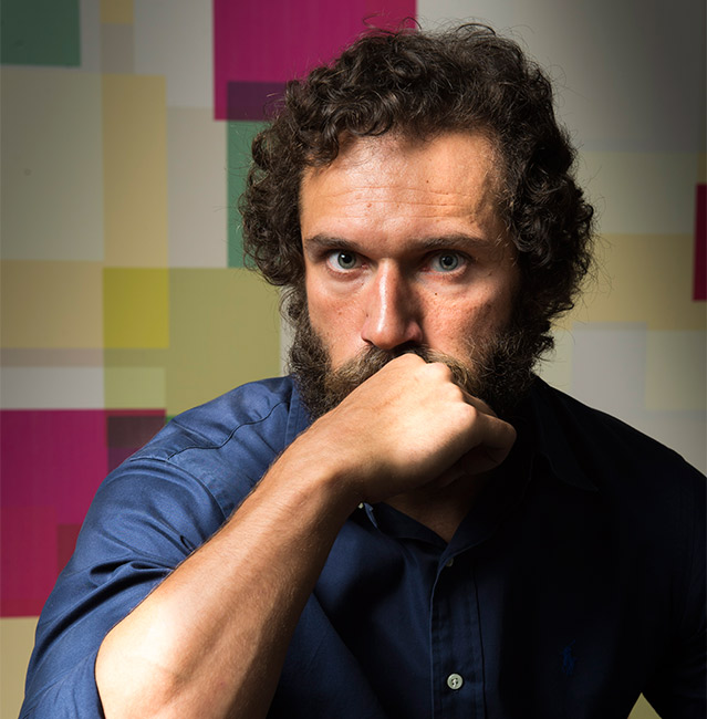 https://e.radikal.host/2025/05/06/totalmente-demais-paulo-rocha.jpg