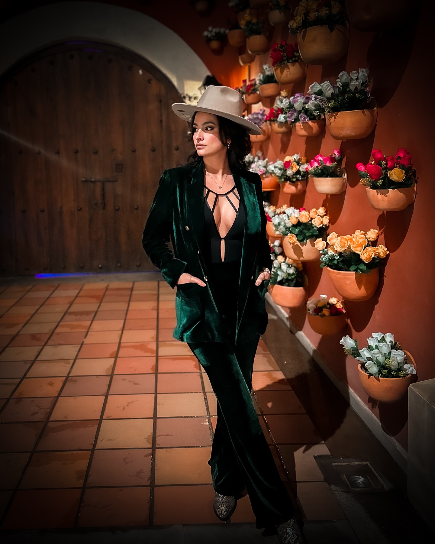 https://e.radikal.host/2025/05/08/dianahoyosmusic_1745310211084.jpg