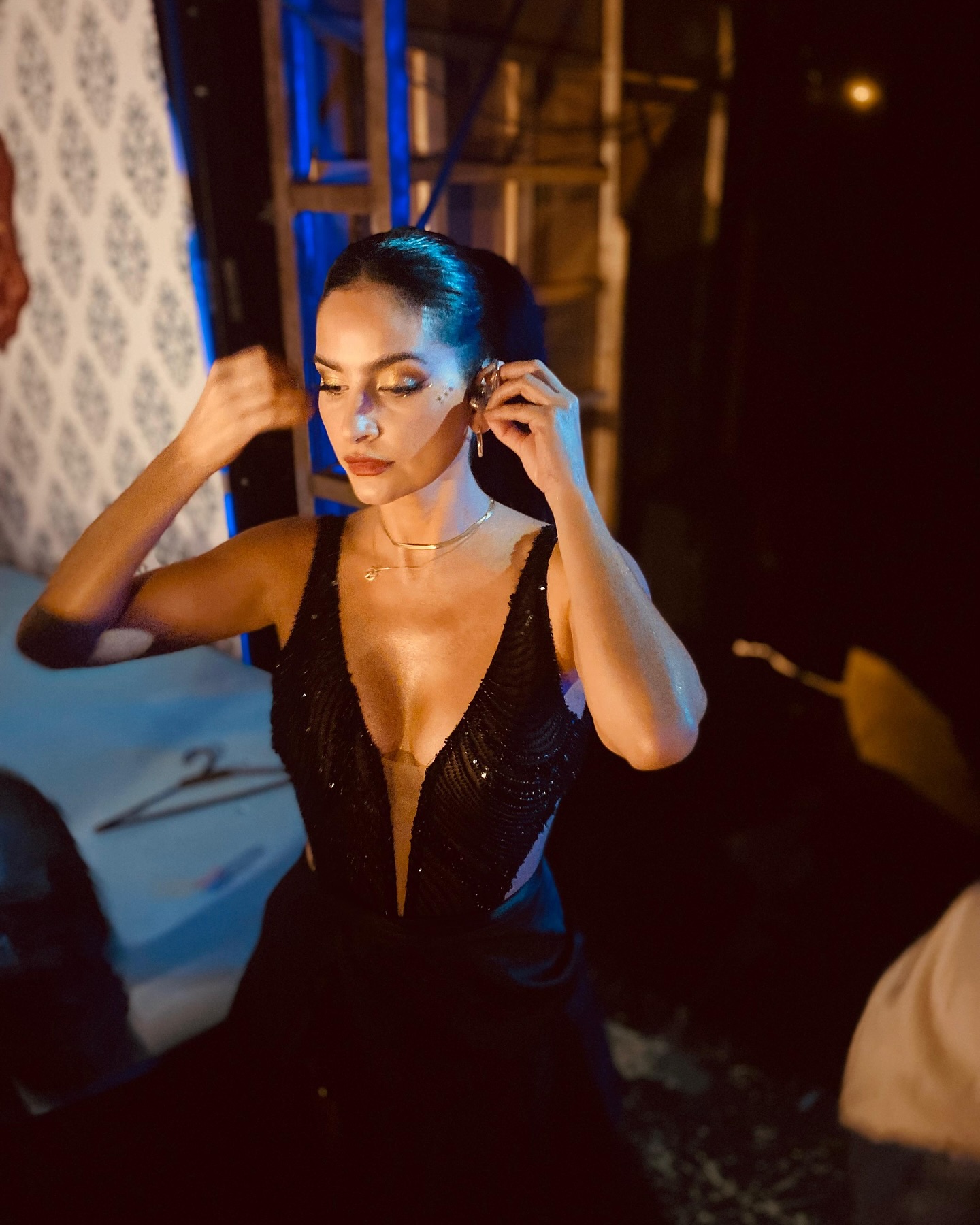 https://e.radikal.host/2025/05/08/dianahoyosmusic_1745310225327.jpg
