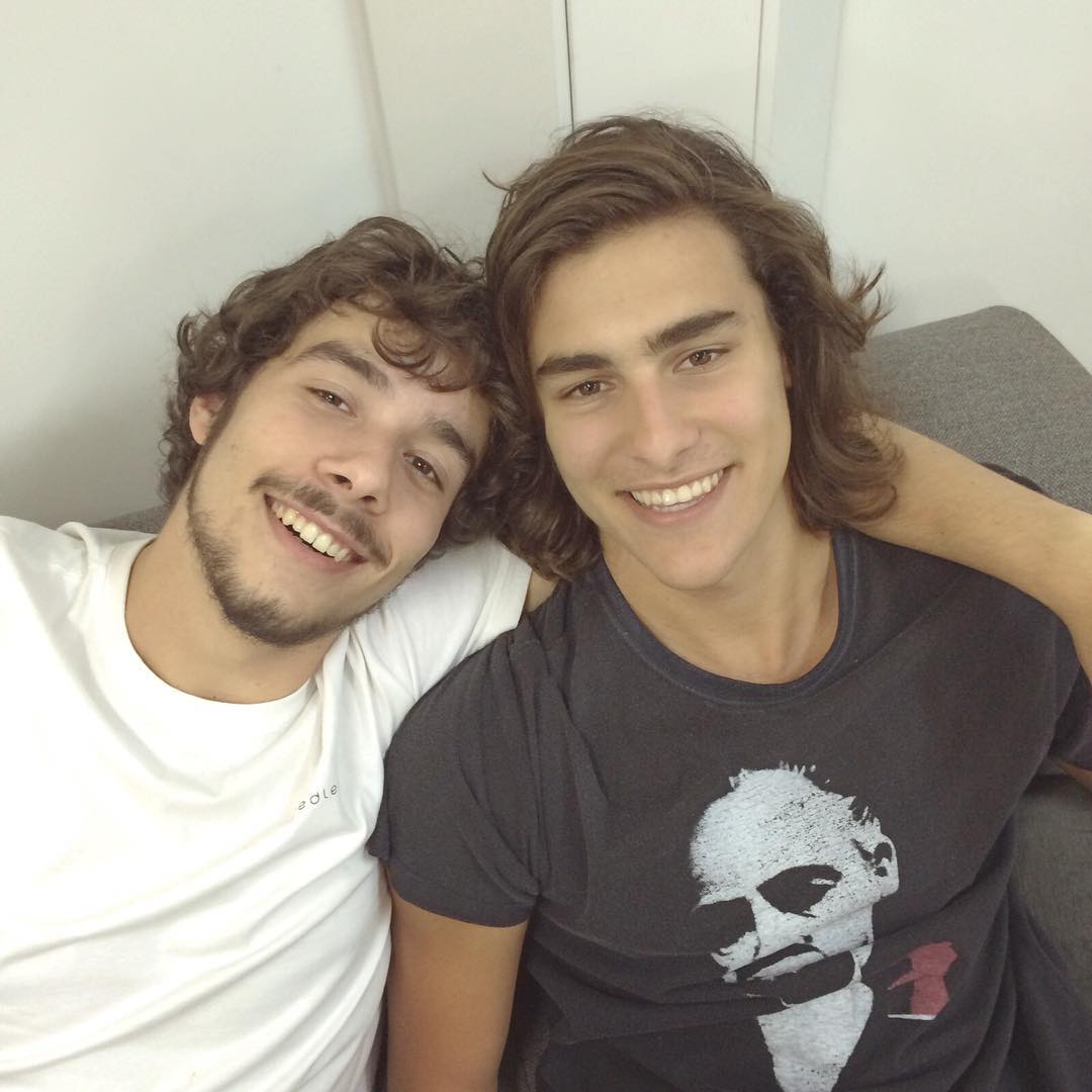 https://e.radikal.host/2025/05/08/montaleonebruno_12080414_1645583159013505_1494812848_n.jpg