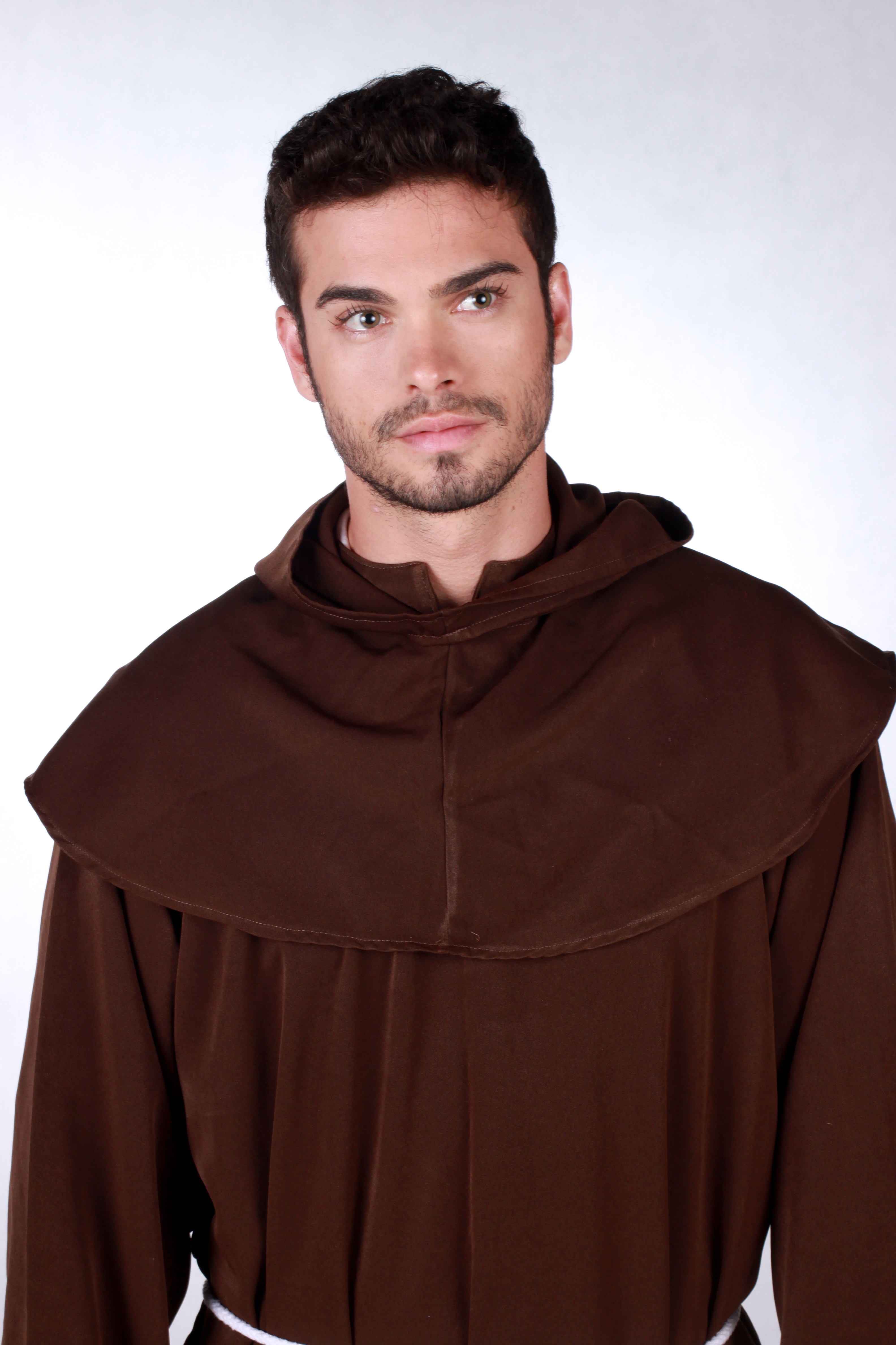 https://e.radikal.host/2025/05/08/sidney_Sampaio-3.jpg