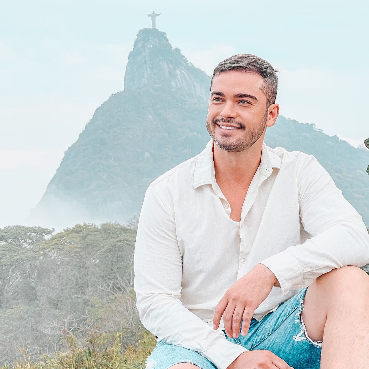 https://e.radikal.host/2025/05/08/sidneysampaiooficial_434297081_18427354561059141_4157576367915197340_n.jpg