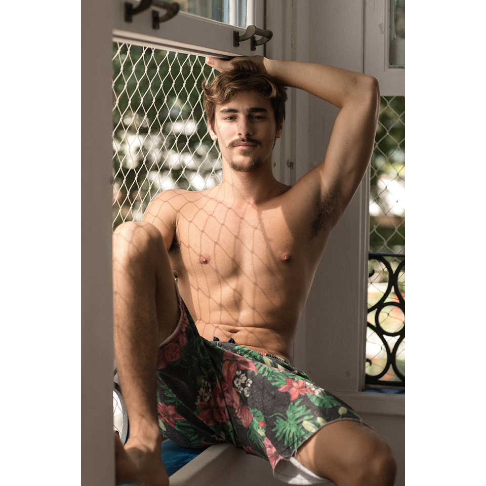 https://e.radikal.host/2025/05/08/tpm-05-18-bruno-montaleone-corpo-3.jpg