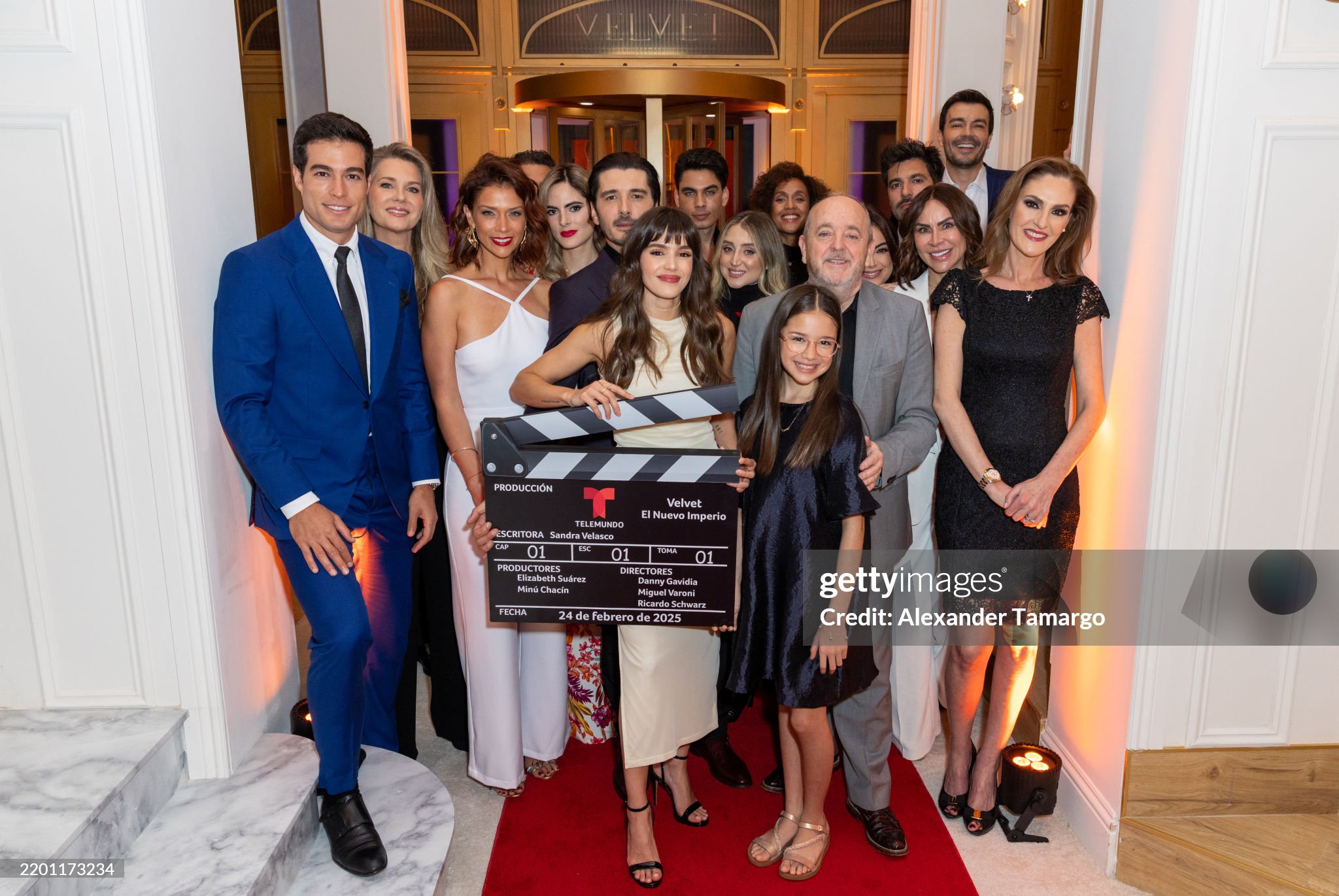 https://e.radikal.host/2025/05/10/gettyimages-2201173234-2048x2048aab09f6dd7bdad59.jpg