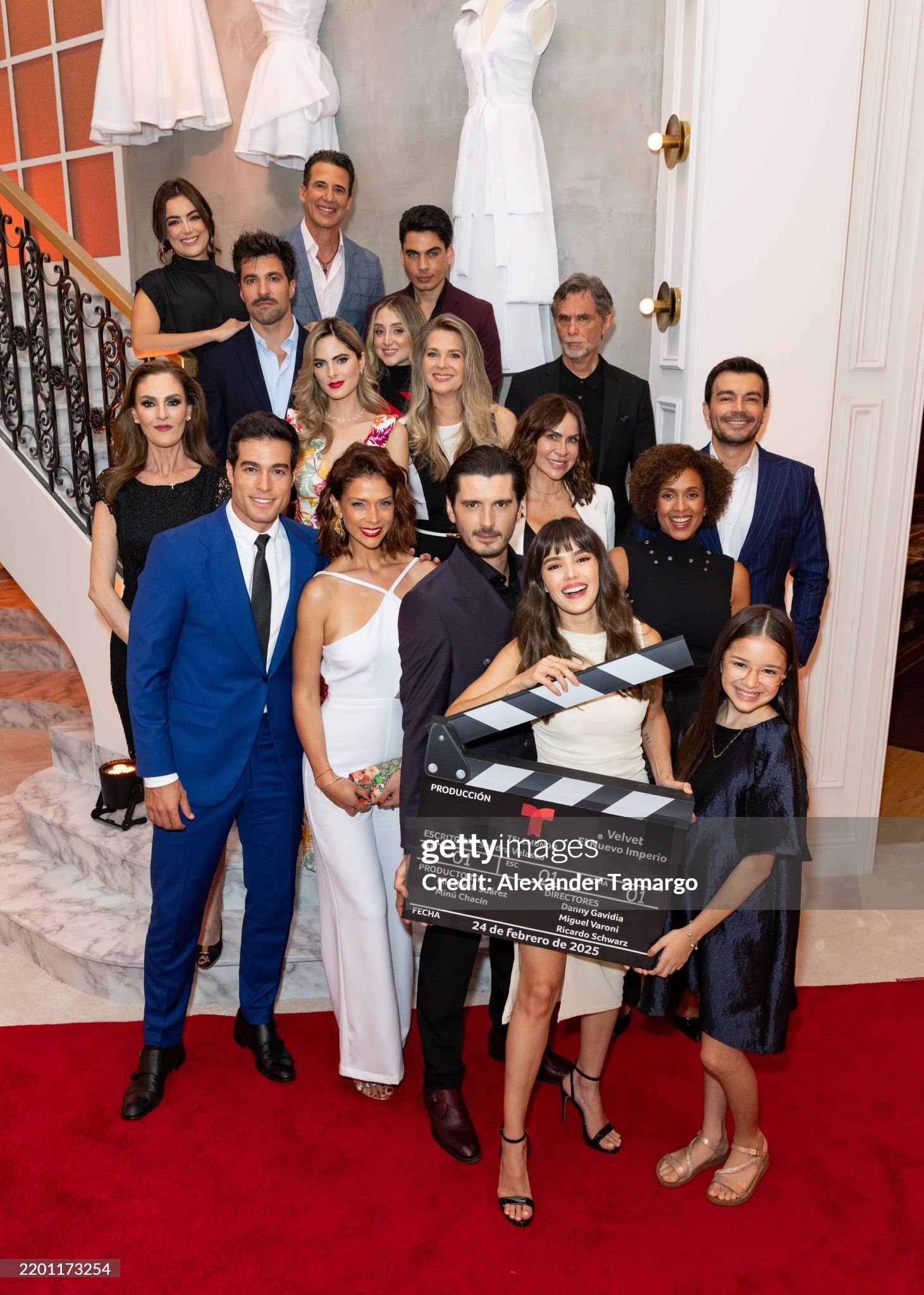 https://e.radikal.host/2025/05/10/gettyimages-2201173254-2048x20482d463c6e711b87fc.jpg