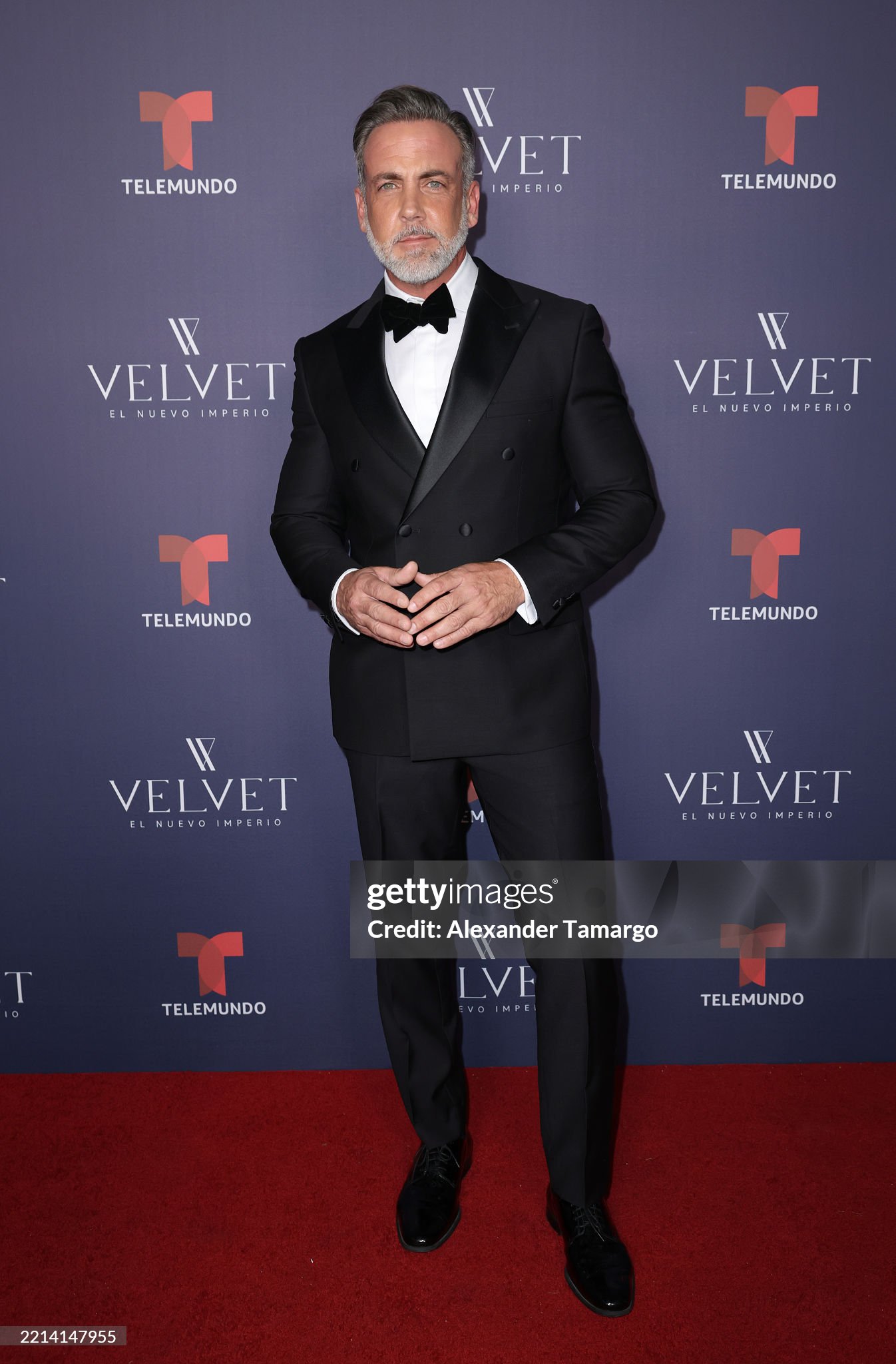 https://e.radikal.host/2025/05/10/gettyimages-2214147955-2048x2048.jpg