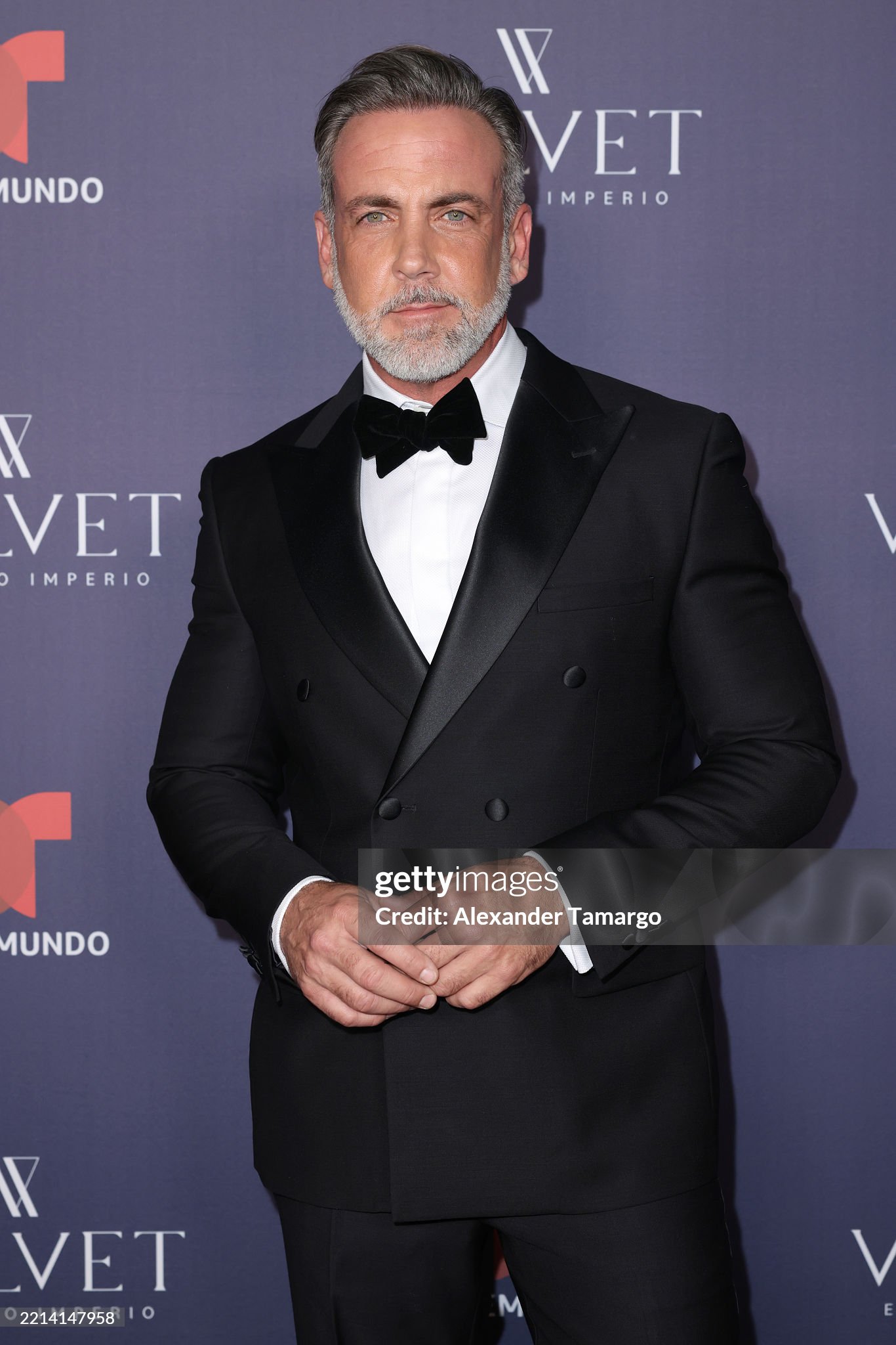 https://e.radikal.host/2025/05/10/gettyimages-2214147958-2048x2048.jpg